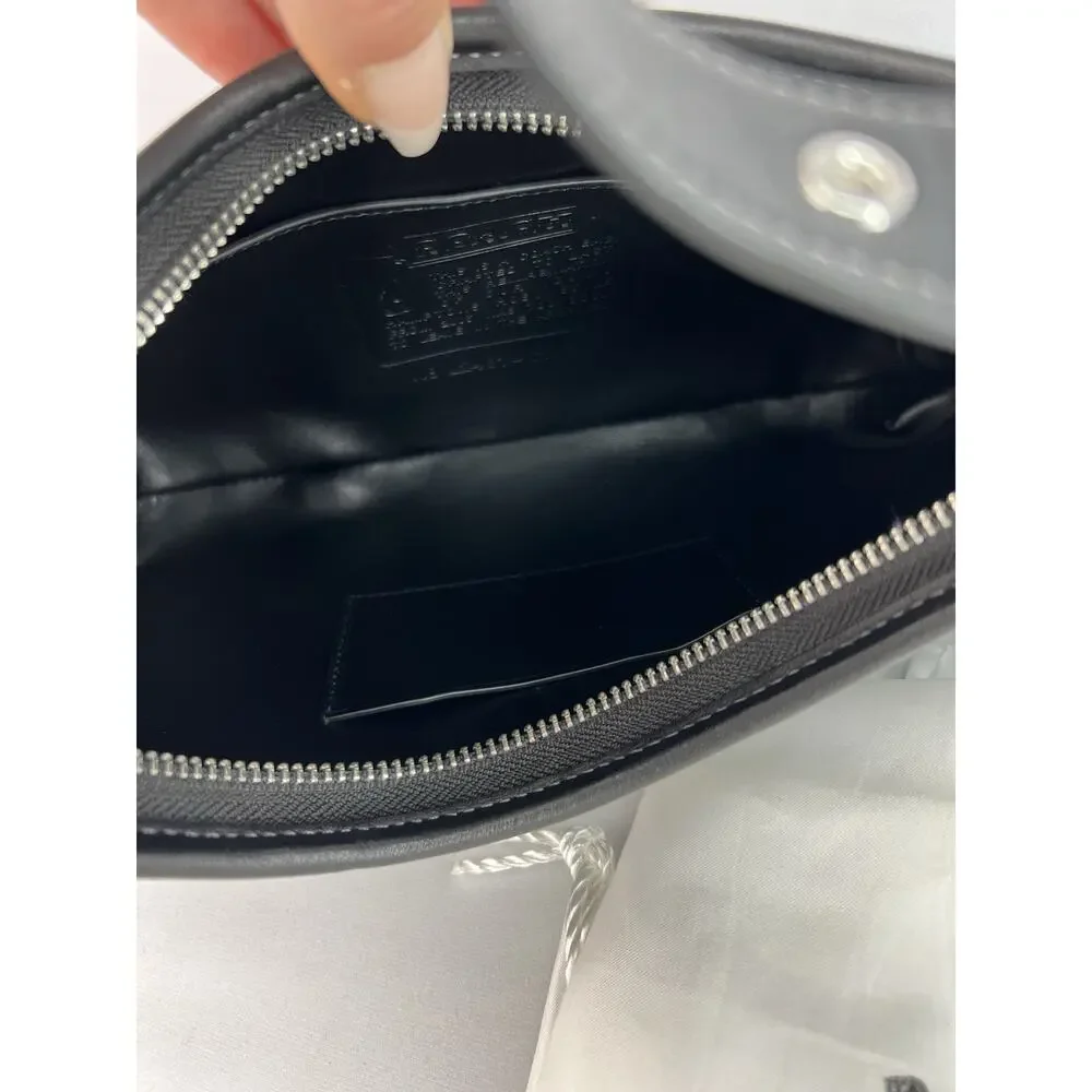 NWOT Coach Hamptons Hobo Bag in Black Glovetanned Leather (CW642)